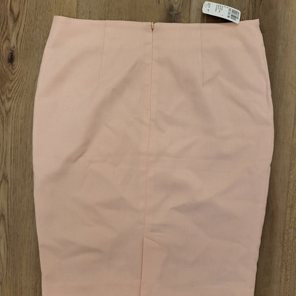 Forever 21 Pencil Skirt - Picture 2 of 5